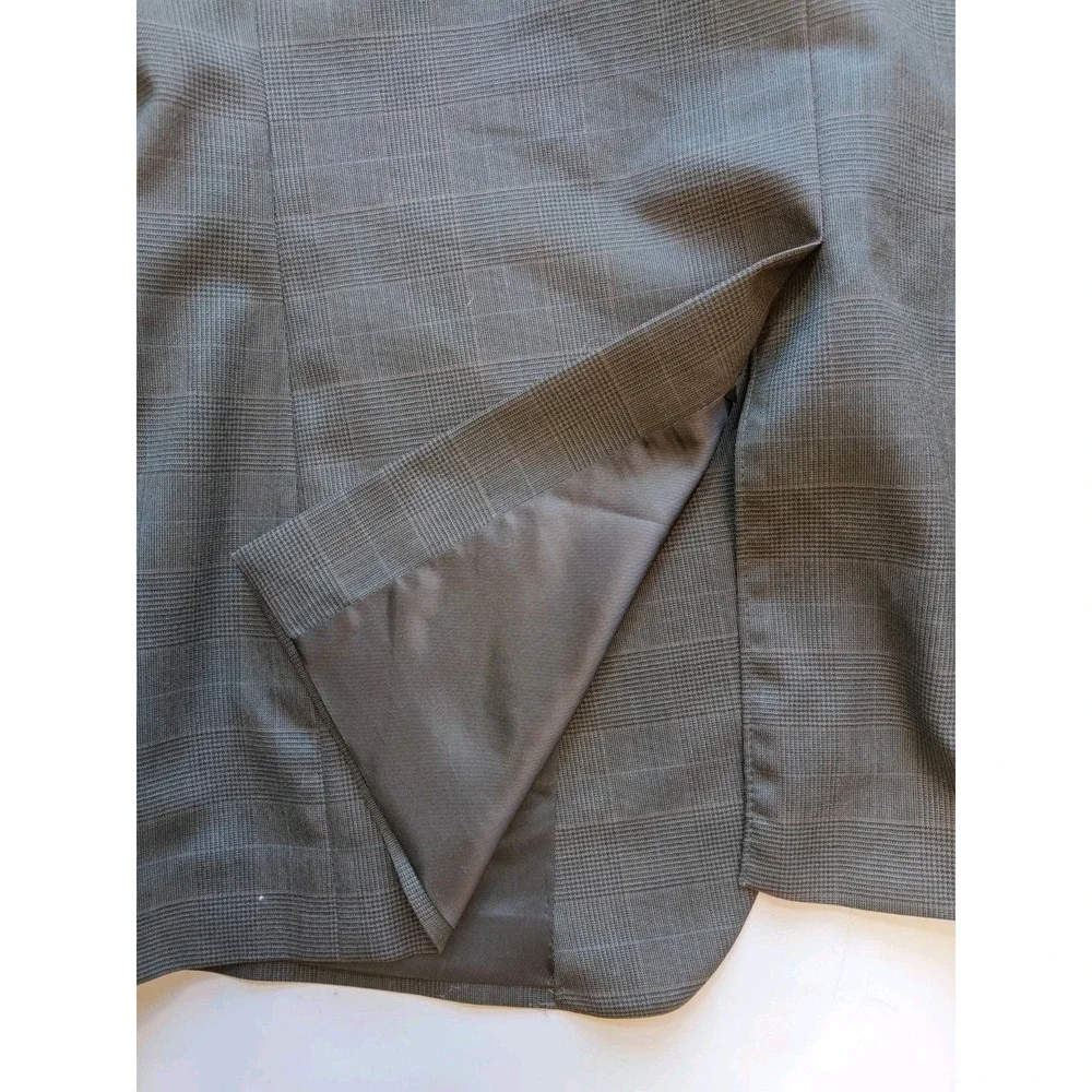 Jos A Bank Mens Sports Coat 43R Gray Multicolor Plaid Wool 2 Button Blazer